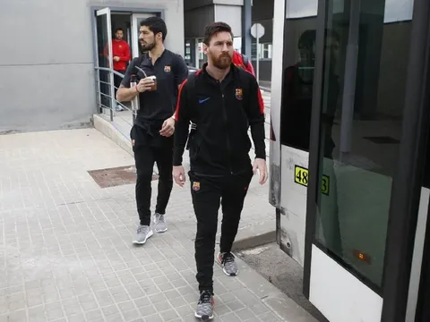 Messi đăm chiêu trên đường hành quân đến Villarreal