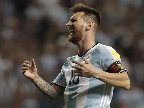 Messi không có lỗi, lỗi tại Argentina