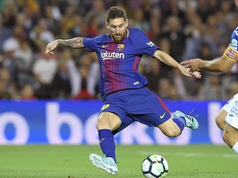 Messi lập hat-trick, Dembele kiến tạo, Suarez ấn định chiến thắng 5 sao cho Barca