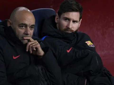 Messi: "Ngồi dự bị thật khó chịu"