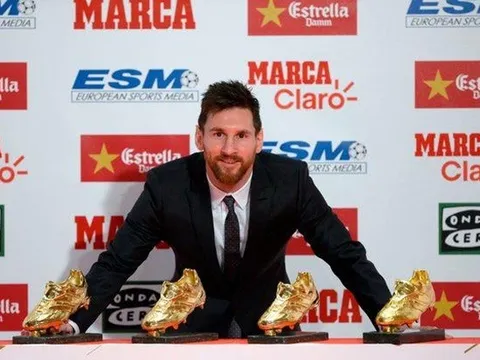 Messi từ chối nói về tương lai khi nhận Chiếc giày vàng thứ 4