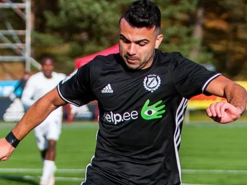 Messi và Ronaldo hụt hơi trong cuộc đua Giày Vàng 2018/19