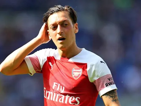 'Đục nước béo cò', Man Utd cho Mourinho thỏa nguyện tái hợp Ozil
