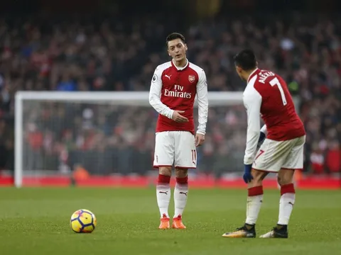 Mesut Ozil: Nỗi oan của một thiên tài