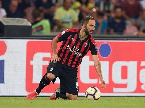 Liên tục ghi bàn, nhưng Higuain... đã sai?