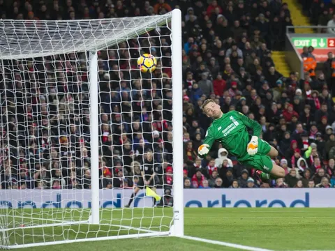 Mignolet bị chửi sấp mặt sau trận Liverpool - Chelsea