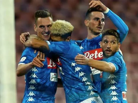 Milik nổ súng trở lại, Napoli đè bẹp người cũ trong nhóm "7 chị em"