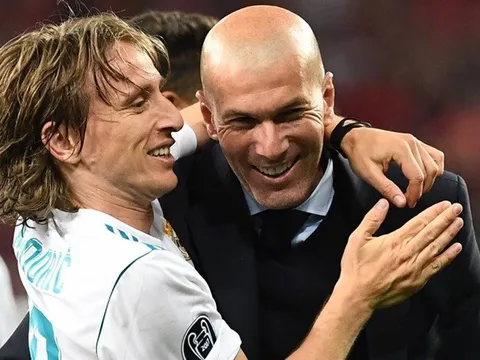 Modric chỉ ra 3 cái tên mình muốn làm đồng đội: Không Ronaldo lẫn Messi
