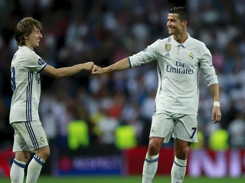 "Modric phải đứng sau Ronaldo"