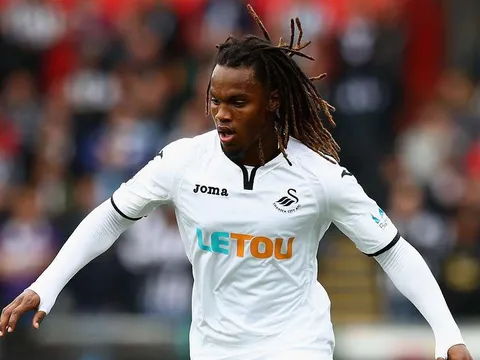 Mới một trận, 'Cậu bé vàng' Sanches đã nhận 'đủ gạch' từ CĐV Swansea