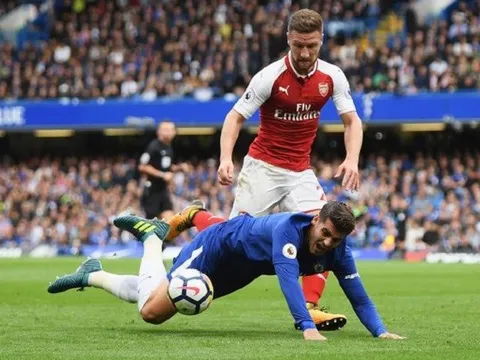 Morata "im tiếng súng", Conte có nhớ Costa?