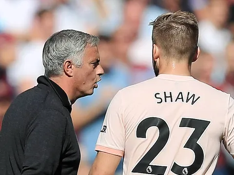 Mourinho chốt 4 mục tiêu, nhưng phải đau đầu vì Ed Woodward
