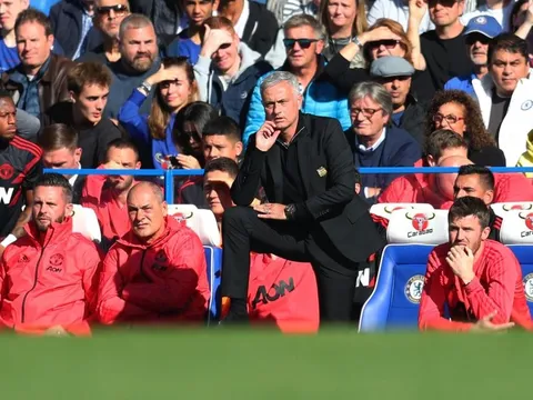 Mourinho khen ngợi 7 cái tên sau trận hòa Chelsea