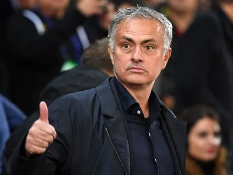 'BLĐ M.U cần chi tiền để Mourinho thoải mái mua sắm'
