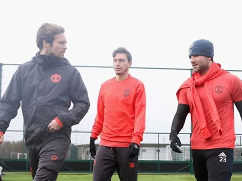 Mourinho chốt kế hoạch “tống cổ” 3 hậu vệ trong tháng Giêng