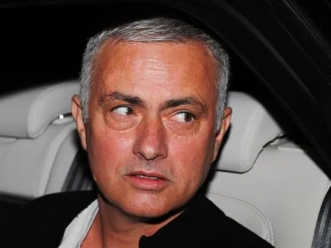 Mourinho bình thản: "Tạm biệt các chàng trai"