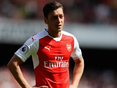 Mourinho 'chỉ điểm' Emery bí quyết dùng Ozil đúng cách