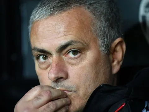 Mourinho: "Chúng tôi mất bóng, cắn xé như 'chó điên' và thu hồi sau hai giây"