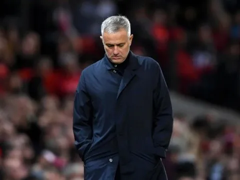 "Mourinho không có lỗi, BLĐ M.U sai lầm khi thuê ông ấy"
