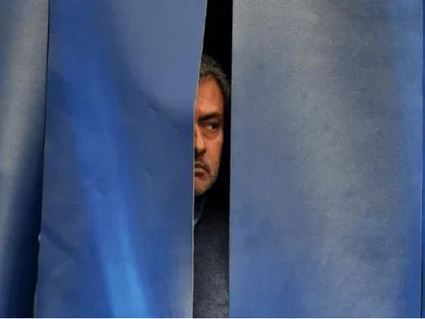 Hòa Valencia, Mourinho nhận thống kê tệ nhất trong sự nghiệp HLV