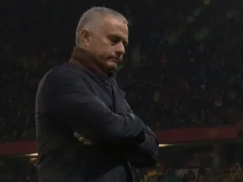 'Mourinho nhận thức được đây là mùa cuối ở Man United'