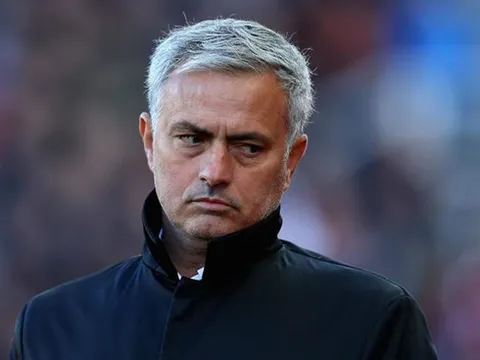 "Mourinho không đáng bị trách nếu MU thất bại ở Premier League"