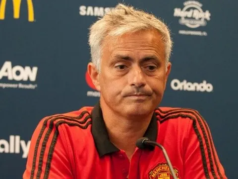 Mourinho gửi thông điệp đến NHM Man Utd sau 'kế hoạch biểu tình'