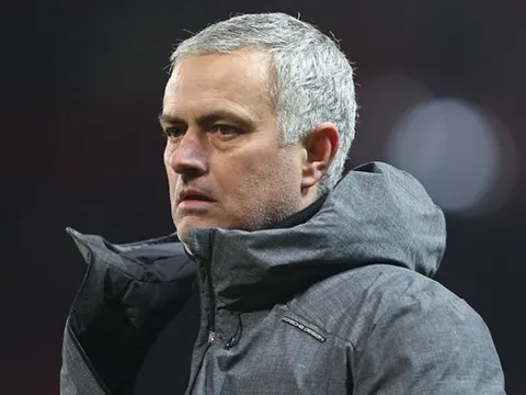 Từ bao giờ MU phải cầu xin lòng thương hại, Jose Mourinho?