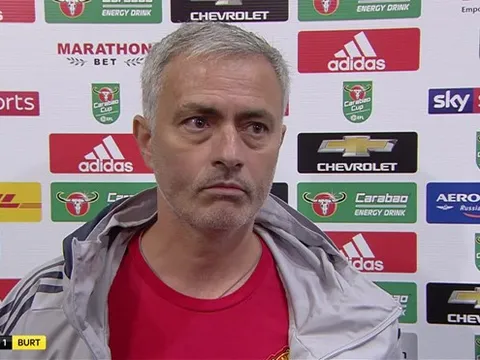 Mourinho phản đối cúp Liên đoàn Anh