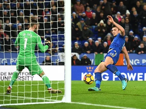 Mourinho nổi điên: "Man Utd đá như đùa"