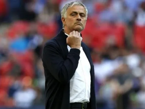 Mourinho thừa nhận điều 'chuẩn mực' về Juventus và Ronaldo
