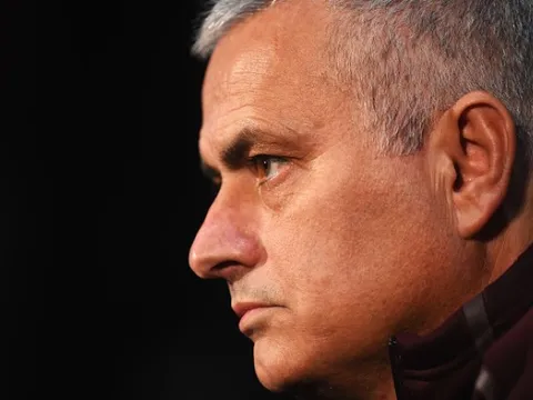 Mourinho tiết lộ lý do loại bỏ bộ ba Pogba, Lukaku và Sanchez