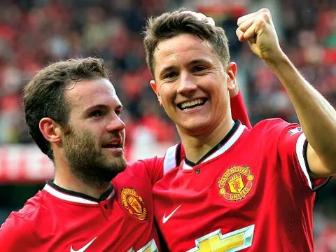 Mourinho yêu cầu Man Utd 'trói chân' gấp 2 siêu dự bị
