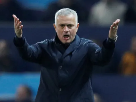 Mourinho yêu cầu Real Madrid "trảm" 5 công thần trước khi trở lại