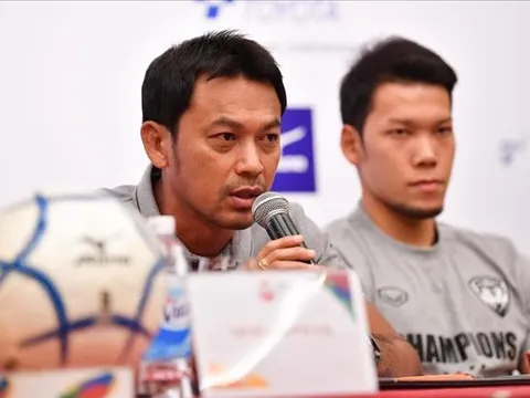 HLV Muangthong United FC đánh giá cao S.Khánh Hòa trước cuộc đối đầu