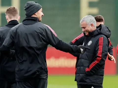 MU có Ibrahimovic trên sân: Lâu lắm Mourinho mới lại thế này!