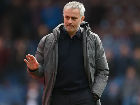 MU của Mourinho chơi thứ bóng đá của thế kỷ nào?