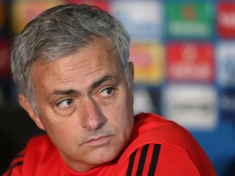 Mùa Hè tới, Mourinho phải lấp đầy 3 số áo mang tính biểu tượng