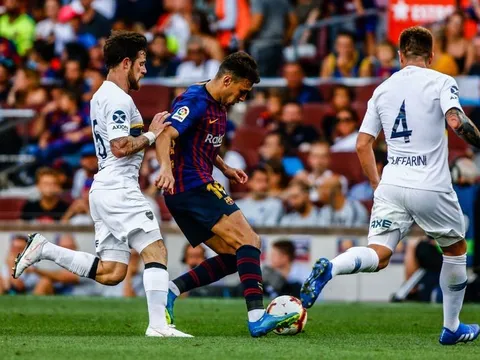 Sao Barca bị cảnh sát hỏi thăm vì từ chối trả tiền cho hóa đơn sinh nhật