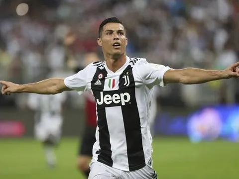 "Muốn tiếp tục tồn tại, cậu ấy phải học theo Ronaldo"