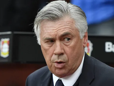 Sở hữu vũ khí chiến lược, Napoli bắt chết Ronaldo