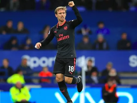 Nacho Monreal lại cứu Arsenal: Người Tây Ban Nha trầm lặng