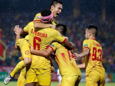 Nam Định trụ hạng V.League: Bóng đá chưa bao giờ 'chết'!