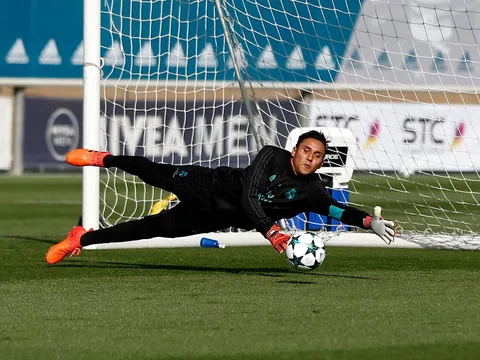 Navas trở lại tập luyện, Real đã sẵn sàng đấu Tottenham