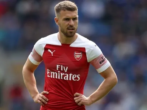 Này Ramsey! Ở Arsenal hiện tại không có "ngôi sao"