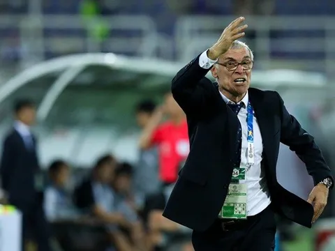 HLV Hector Cuper nổi giận vì Nhật Bản ‘chơi xấu’ với Uzbekistan