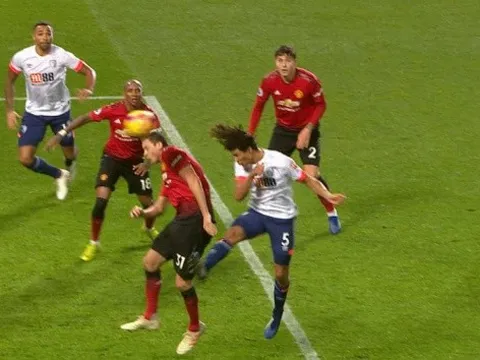 ‘Chúng tôi đã bị trừng phạt bởi Man Utd’