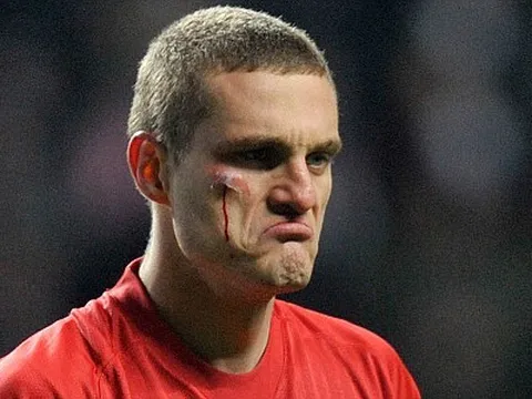 Nemanja Vidic và những khoảnh khắc đáng nhớ tại M.U