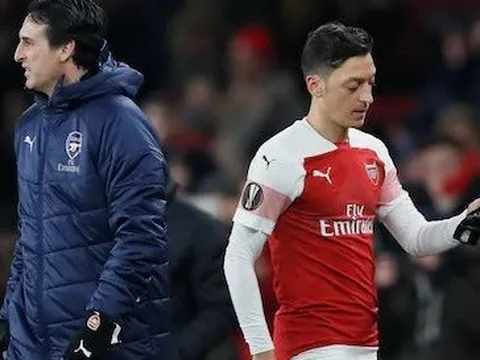 Nếu "chán" Ozil, Emery có thể mang về một cái tên