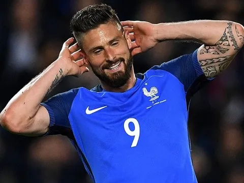 Nếu có thể, hãy cứ là 'chân gỗ' như lúc này Giroud ạ!